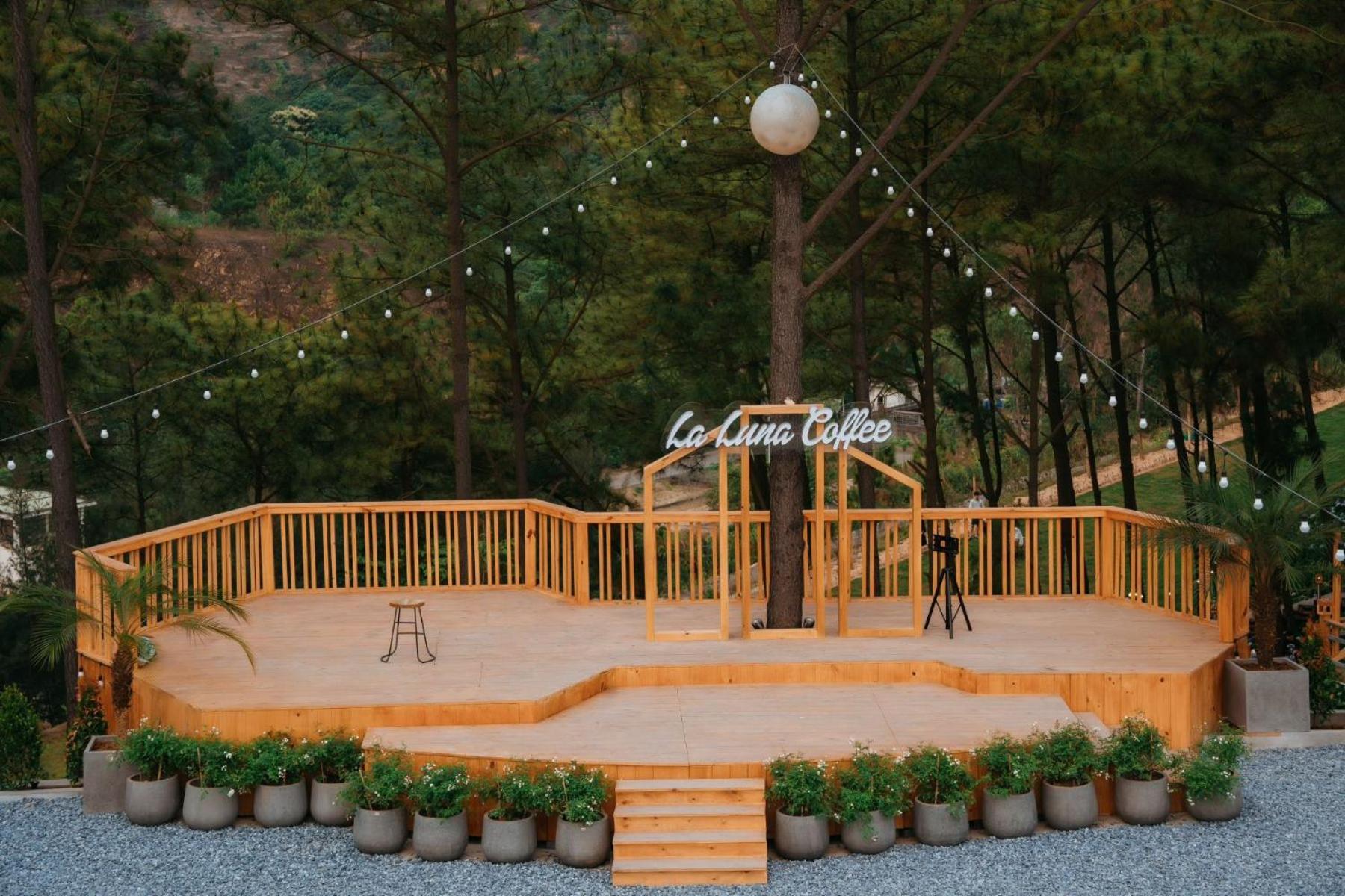 Nha Nghi Anh Dung Bed & Breakfast Ha Long Exterior foto