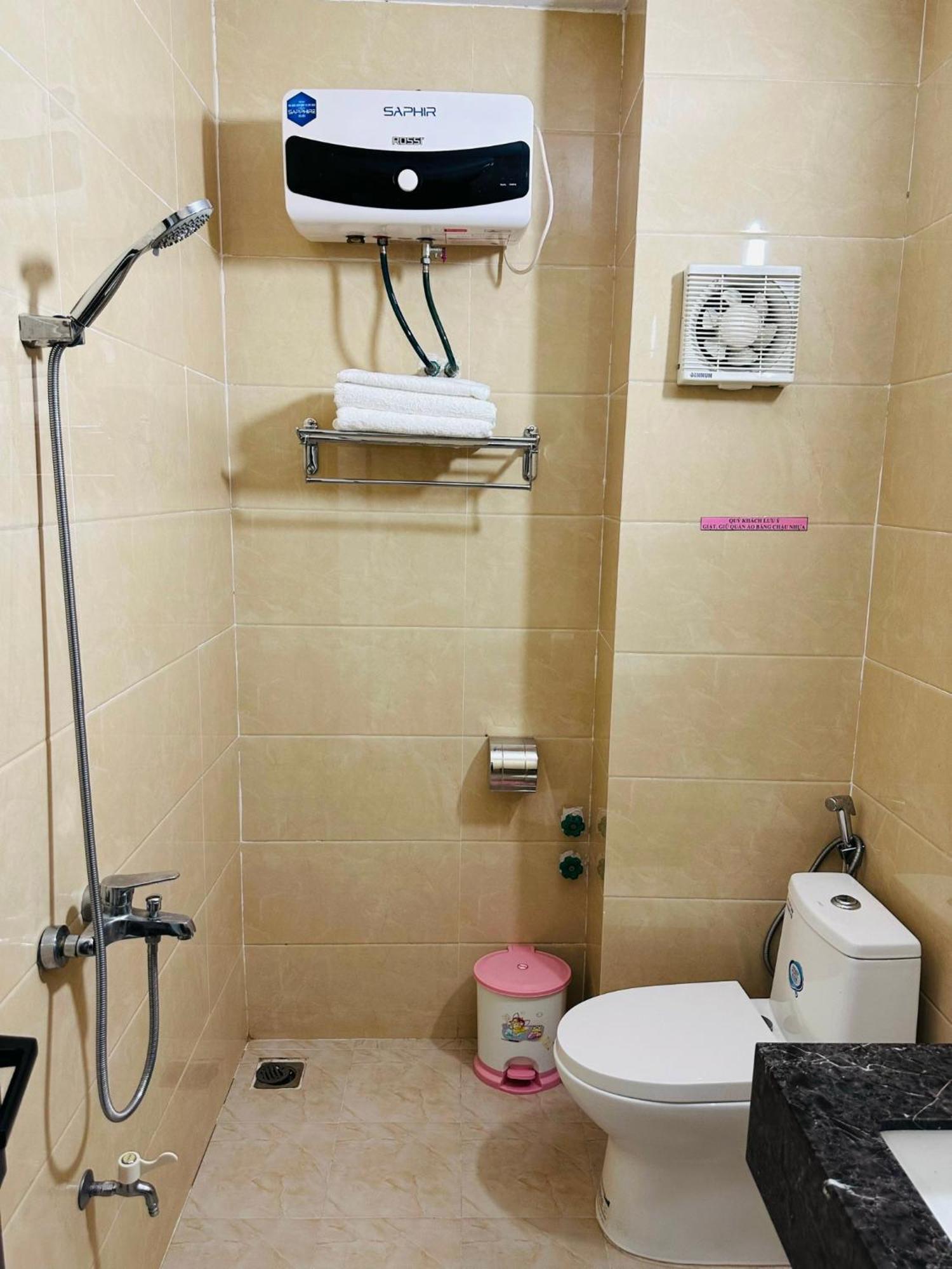 Nha Nghi Anh Dung Bed & Breakfast Ha Long Exterior foto
